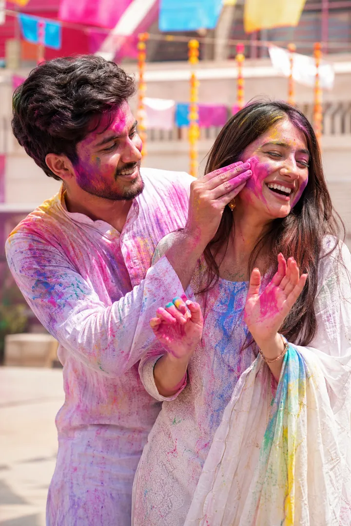 Holi Splash Couple: AI Holi photo effect