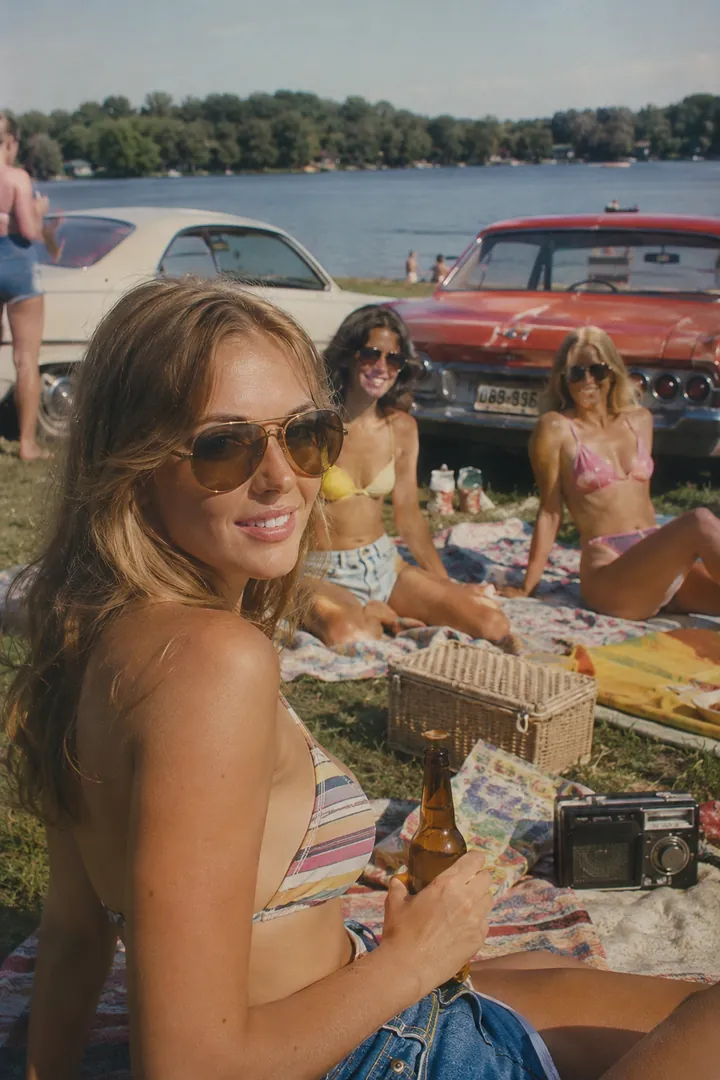 Polaroid Summer America: AI Retro & Vintage Decades photo effect example 2